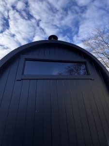 SEPPO SAUNA schwarz fenster